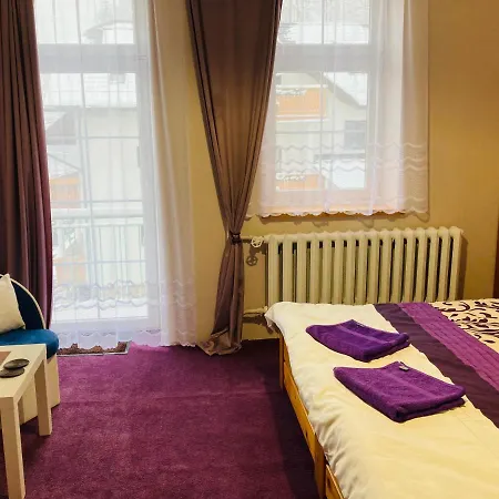 Dworek Ewunia 3* ויסלאו