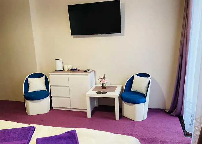 בית הארחה Dworek Ewunia 3*